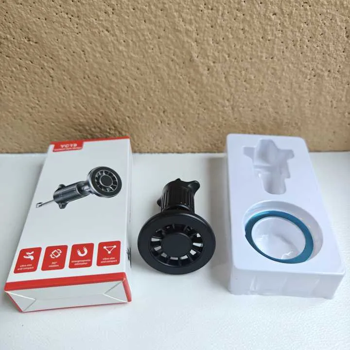 حامل هواتف محمول للسيارة وصل حديثًا 2024  . New Arrival 2024 Car Phone Holder 360 Degree Rotating Super Magnetic Universal Magnetic Car Phone Holder