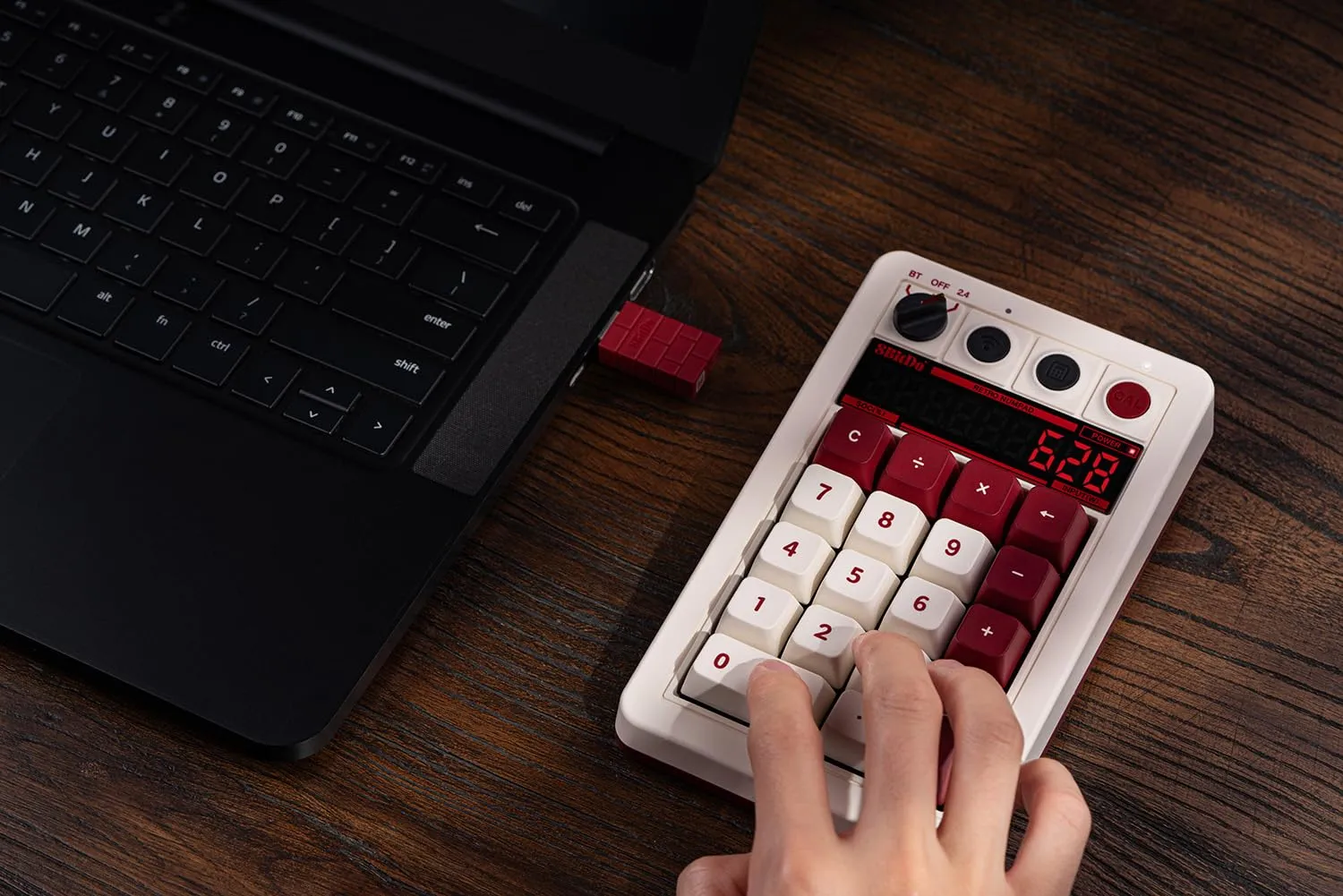 8Bitdo Retro 18 Mechanical Numpad (B5HB)