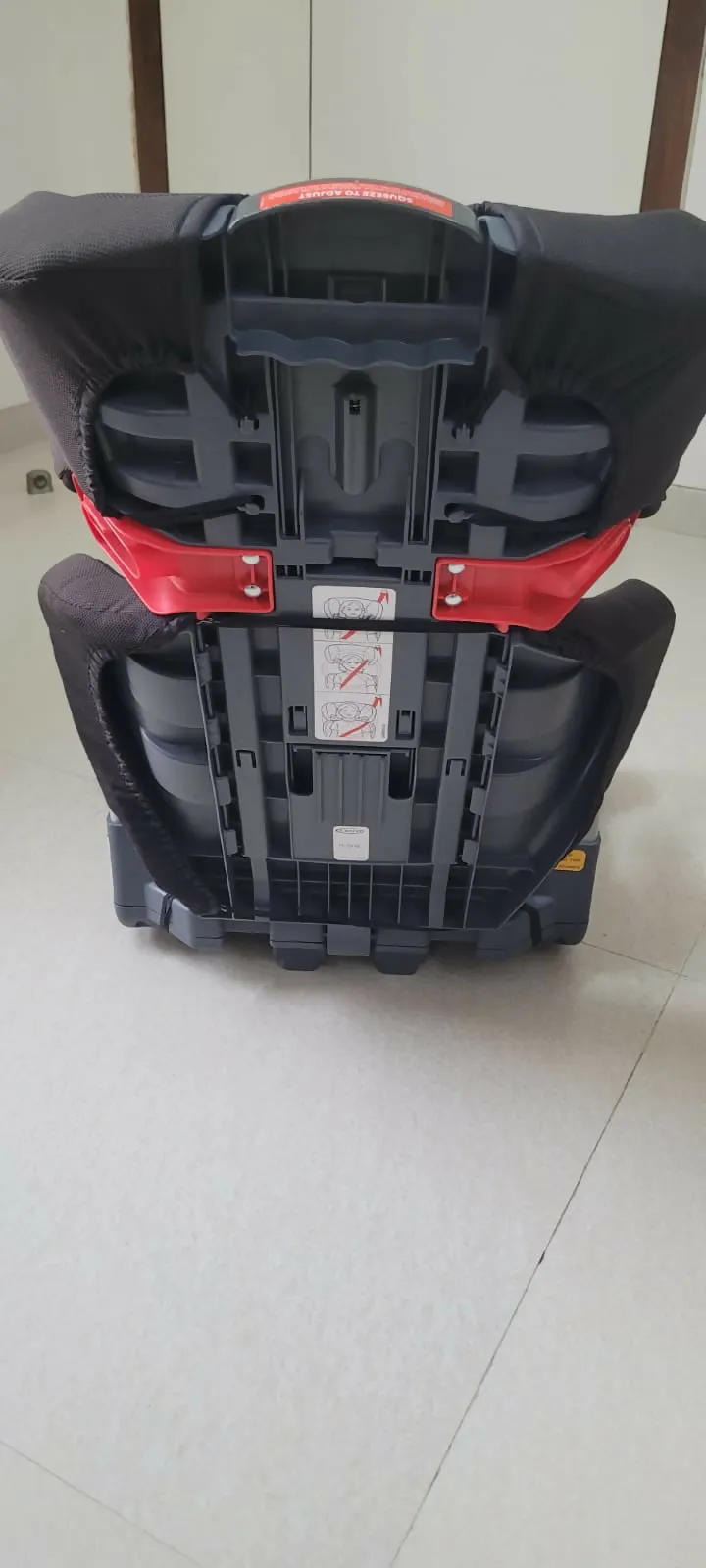 GRACO Junior Maxi Car Seat Metropolitan - Black