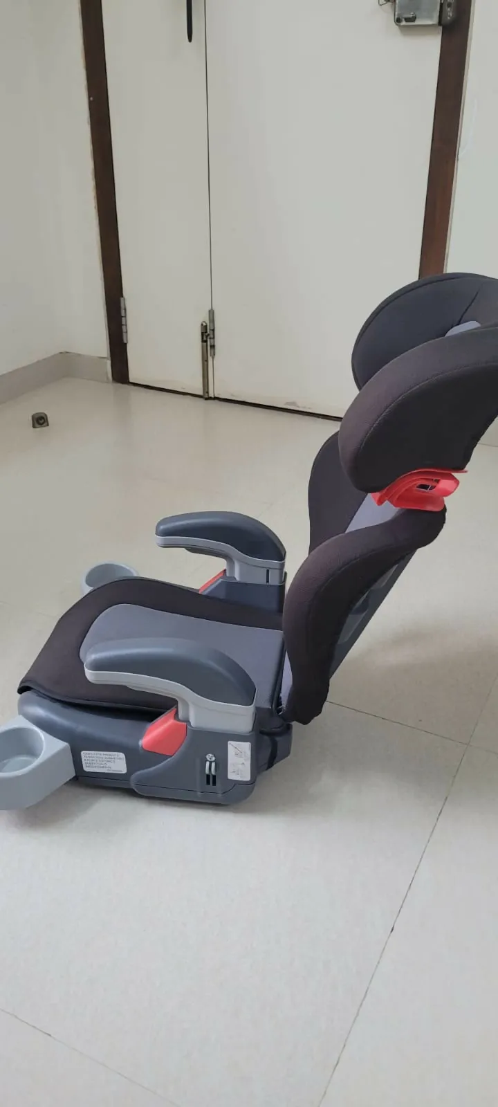 GRACO Junior Maxi Car Seat Metropolitan - Black