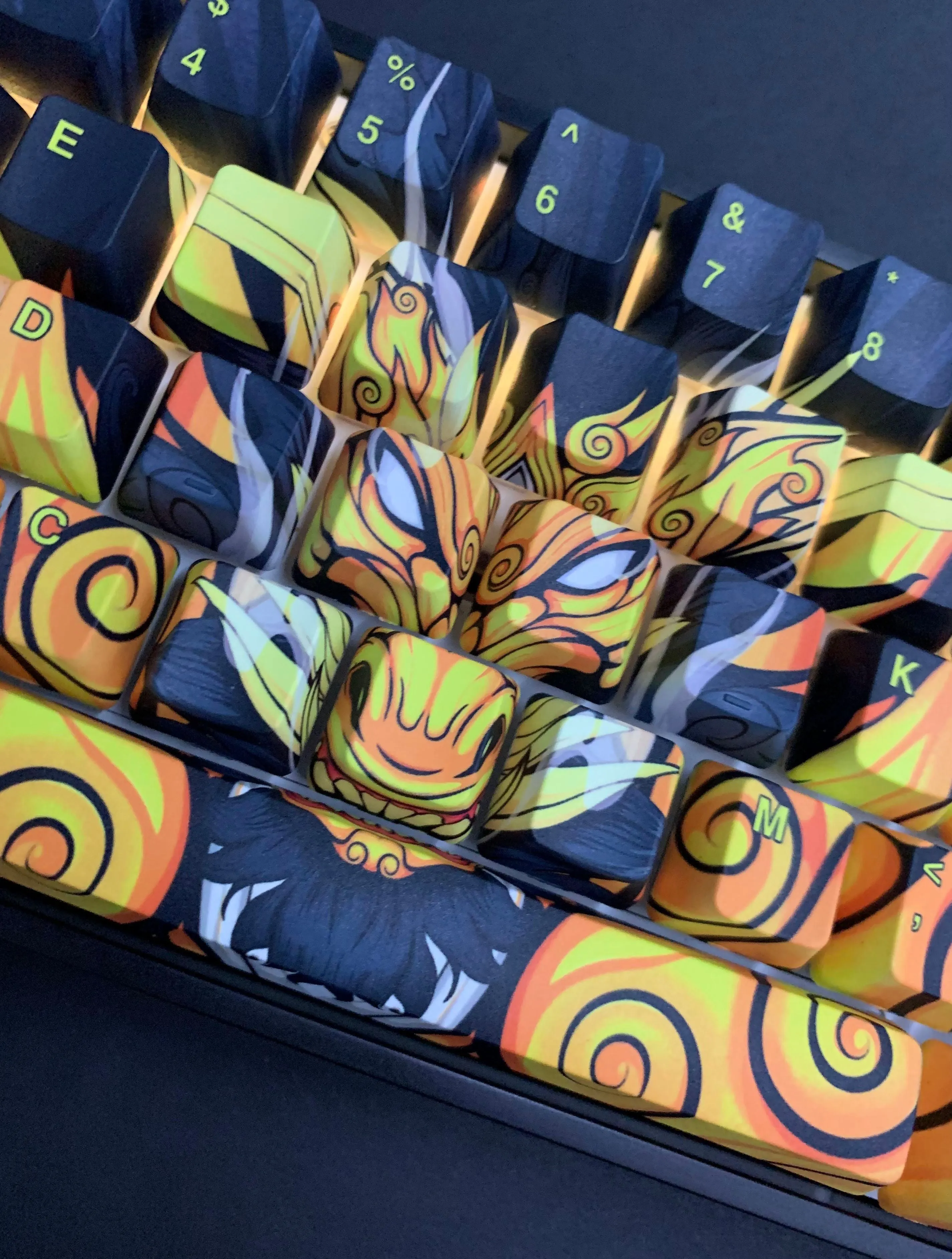 Hayabusa 60% Keyboard - Gold Oni Dragon